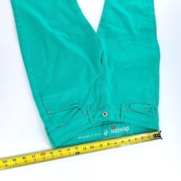 Levi's Denizen cotton/Elastane Turquoise cuffed capri pants Size 8 pockets - Picture 4 of 9